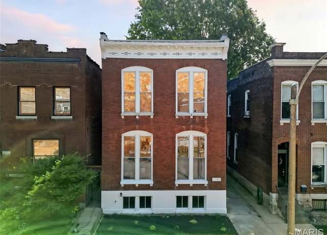 Property at 2226 Indiana, St Louis, MO 63104, 3 beds, 2.5 baths