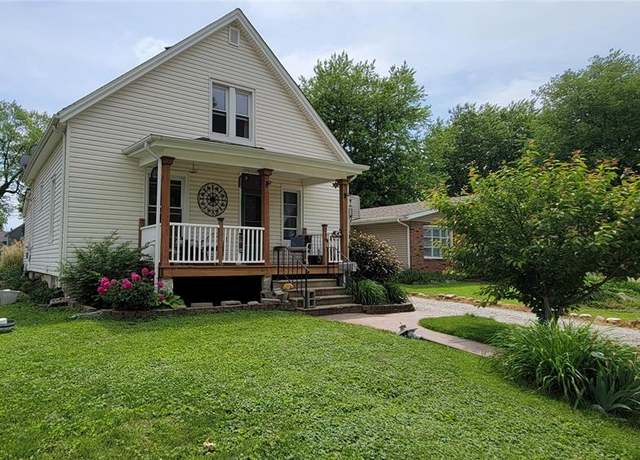 Property at 218 3rd Ave, Edwardsville, IL 62025, 3 beds, 2 baths