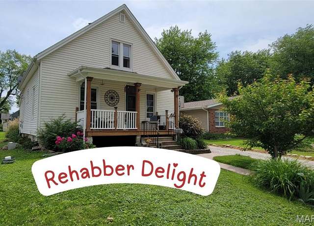 Property at 218 3rd Ave, Edwardsville, IL 62025, 3 beds, 2 baths