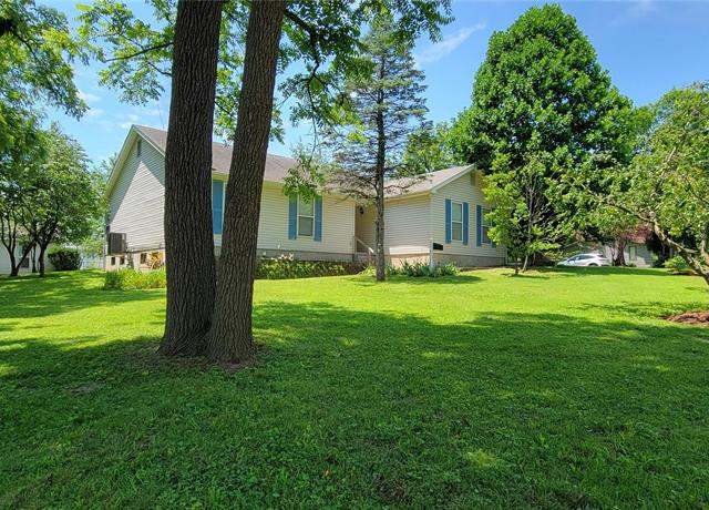 Property at 11112 Morrow Dr, St Ann, MO 63074, 3 beds, 2 baths