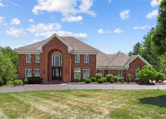 Property at 2242 Whitney Pointe Dr, Chesterfield, MO 63005, 6 beds, 5 baths