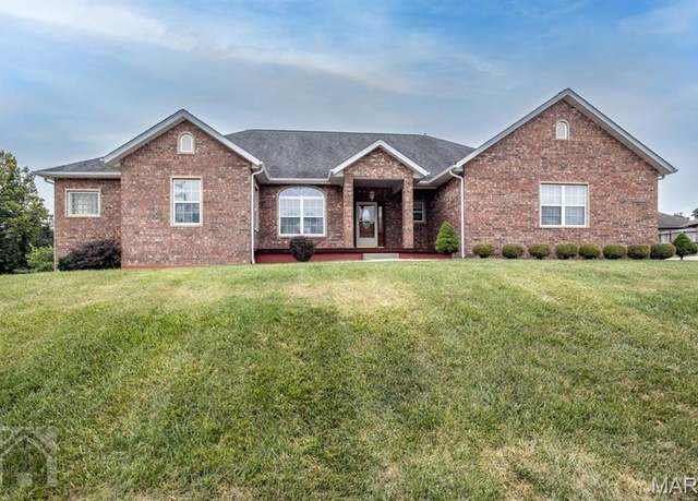 Property at 220 April Dr, St Robert, MO 65584, 4 beds, 3 baths