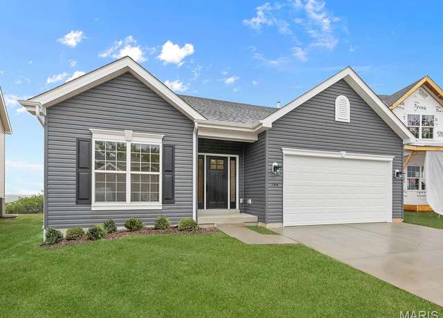 Property at 4939 Knotty Alder Dr, Imperial, MO 63052, 3 beds, 2 baths