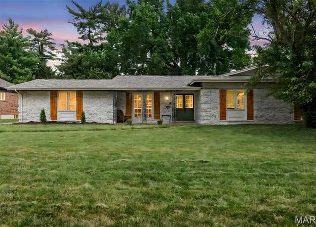 Property at 103 High Valley Dr, Chesterfield, MO 63017, 4 beds, 2 baths