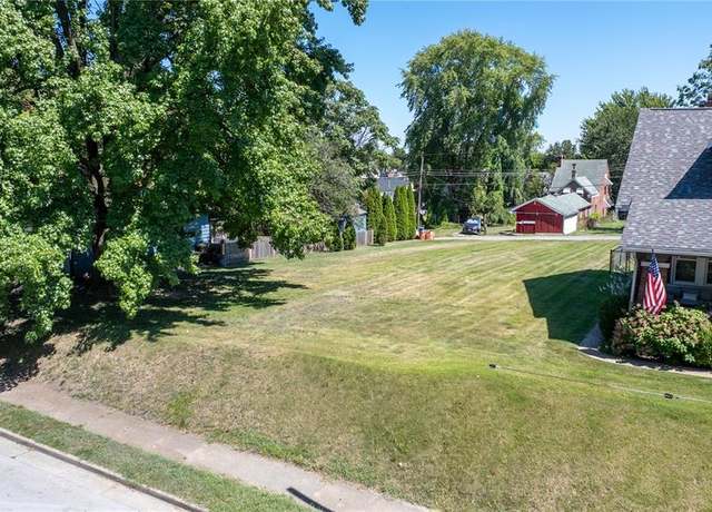 Property at 706 S 6th St, St Charles, MO 63301