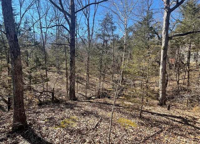 Property at 329 W Lakeview Dr, De Soto, MO 63020