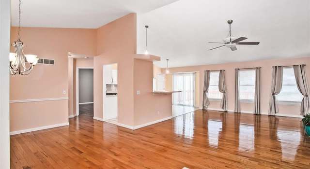 Photo of 315 Thoroughbred Trl, St Peters, MO 63376