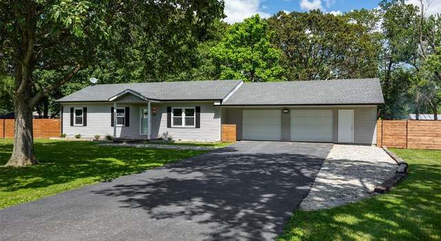 Photo of 450 Sunny Ln, Mount Olive, IL 62069