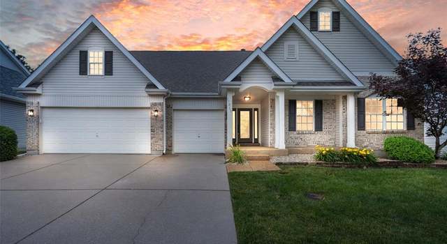 Photo of 17013 Westridge Oaks Dr, Wildwood, MO 63040