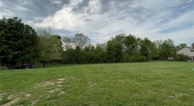 Photo of 0 English Crest .7+/- Acres Dr, Washington, MO 63090