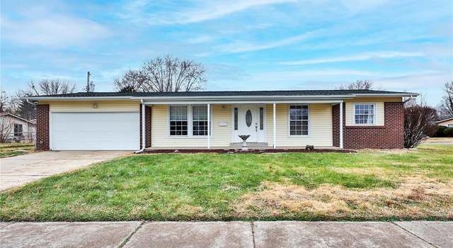 Photo of 2395 Palm Dr, Florissant, MO 63031