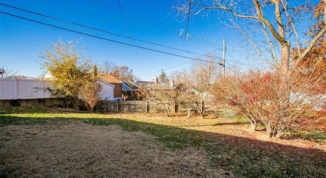 Photo of 9009 Blackpool Dr, St Louis, MO 63123