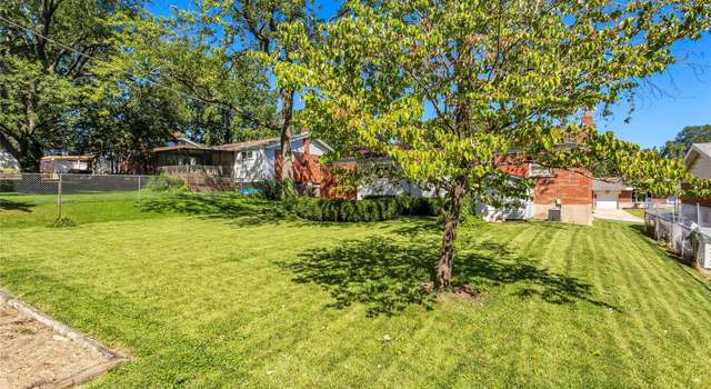 Photo of 9528 Sontag Ln, St Louis, MO 63123