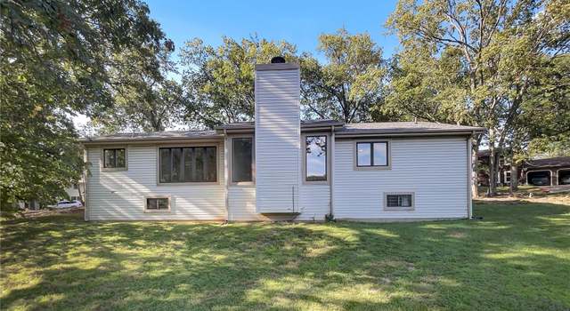 Photo of 1 Nantua Ct, Lake St Louis, MO 63367