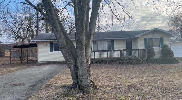 Photo of 928 Howard Dr, Lebanon, MO 65536