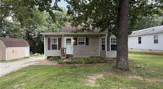 Photo of 4112 Ridge Dr, De Soto, MO 63020