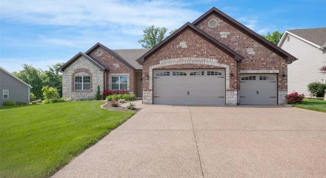 Photo of 128 Pinewood Trail Dr, Wentzville, MO 63385