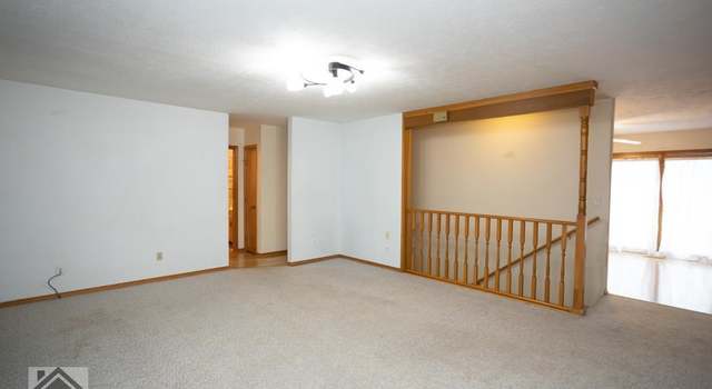 Photo of 616 Royal Rd, Waynesville, MO 65583