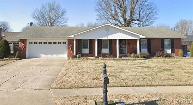Photo of 114 Autumn Dr, Sikeston, MO 63801