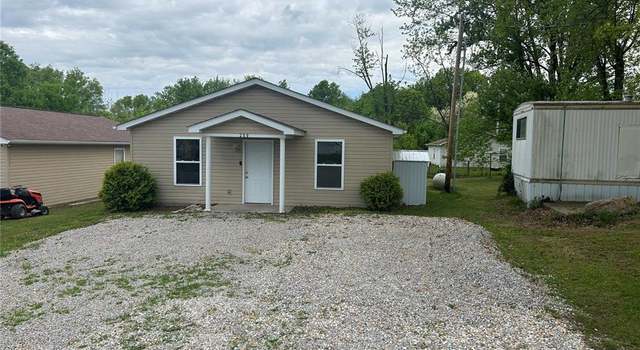 Photo of 250 College Cir, Eolia, MO 63344