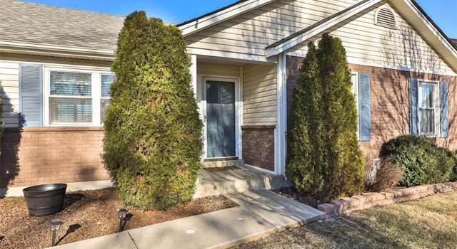 Photo of 1211 Cloverbrook Dr, St Charles, MO 63304