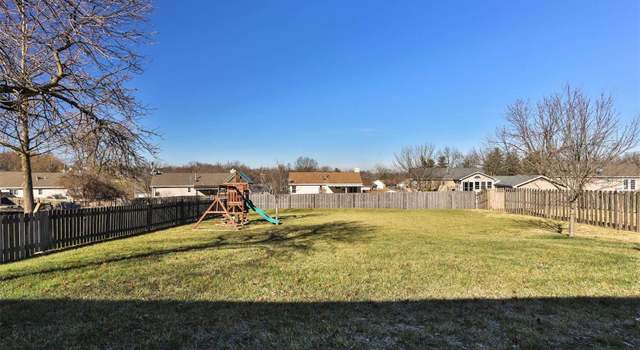 Photo of 1211 Cloverbrook Dr, St Charles, MO 63304