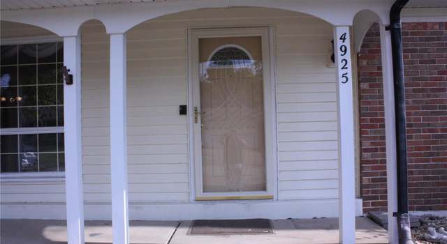 Photo of 4925 Marchwood, Saint Louis, MO 63128