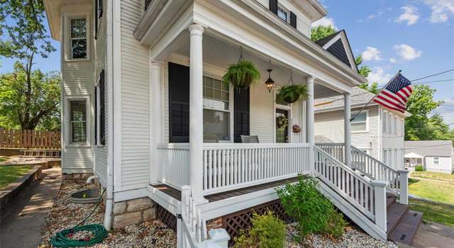 Photo of 321 Monroe St, St Charles, MO 63301