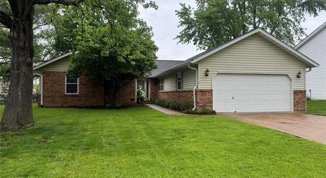 Photo of 1005 Arlington Dr, Columbia, IL 62236