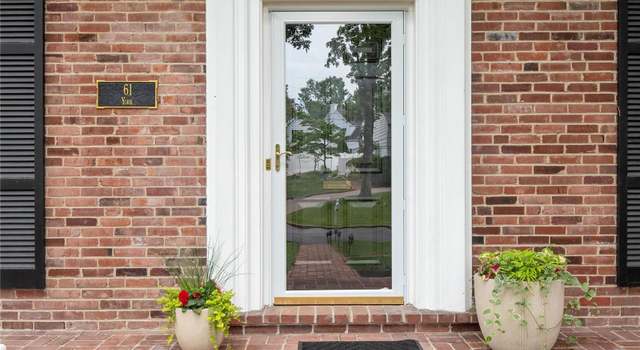 Photo of 61 York Dr, St Louis, MO 63144