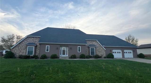 Photo of 1011 A St, Germantown, IL 62245