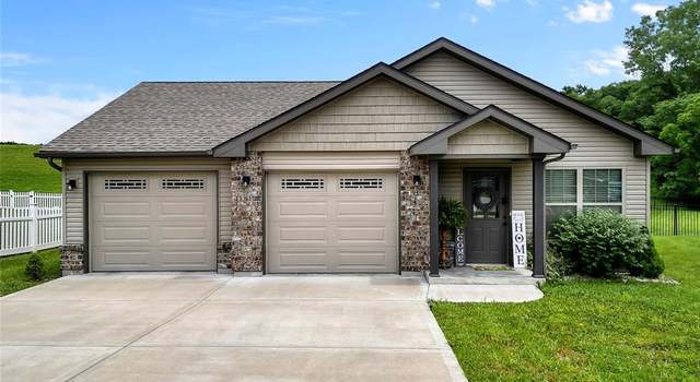 Photo of 740 Lake Cottage Ct, Villa Ridge, MO 63089