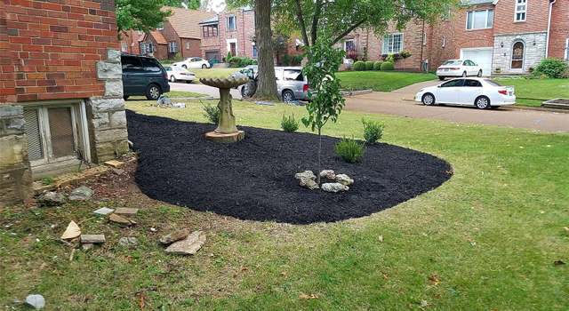 Photo of 7363 Winchester Dr, St Louis, MO 63121