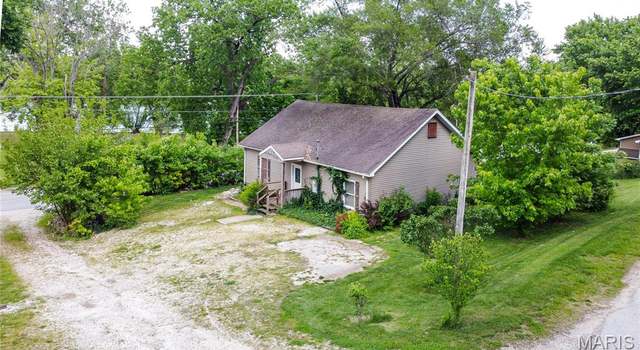 Photo of 922 N Park St, Hardin, IL 62047