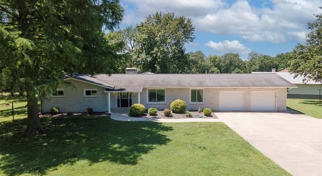 Photo of 5 Lakeshore Dr, New Baden, IL 62265