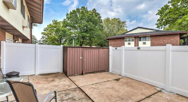 Photo of 7502 Hazelcrest Dr #236, Hazelwood, MO 63042