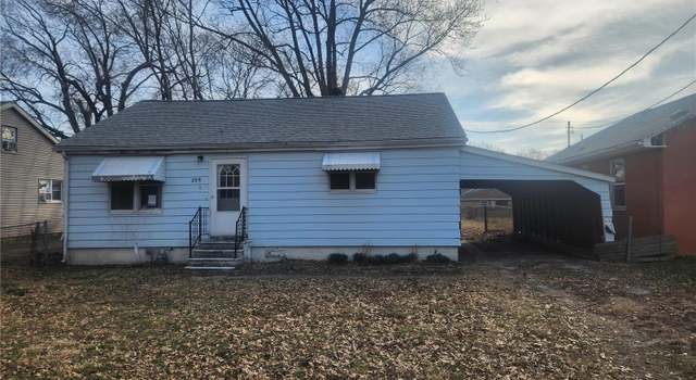 Photo of 208 Pennsylvania Ave, South Roxana, IL 62087
