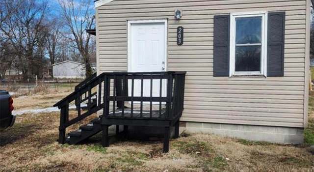 Photo of 203 Adams St, Matthews, MO 63828