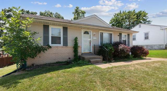 Photo of 11022 Pine Forest Dr, Saint Louis, MO 63126