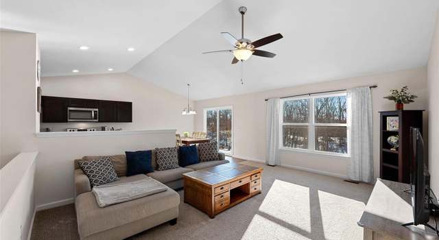 Photo of 42 Hawthorne Hills Dr, Warrenton, MO 63383