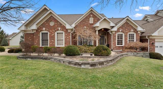 Photo of 1 Picardy Hill Dr, Chesterfield, MO 63017