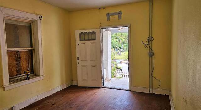 Photo of 1812 James A Harvey Ln, St Louis, MO 63133