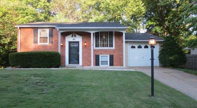 Photo of 6 Kingston Dr, Fairview Heights, IL 62208