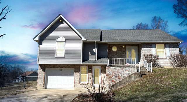Photo of 9606 Drawbridge Ln, Hillsboro, MO 63050