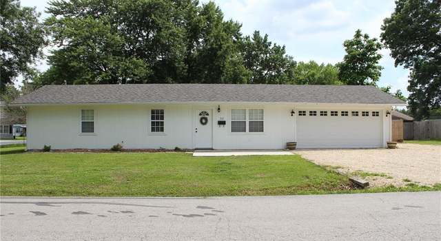 Photo of 212 Patton St, Montgomery City, MO 63361