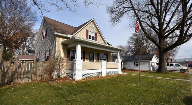 Photo of 429 W Olive St, Staunton, IL 62088