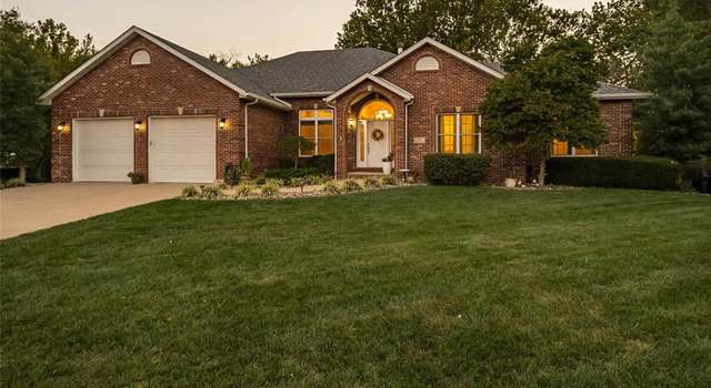 Photo of 10 Seasons Ridge Ct, Maryville, IL 62062