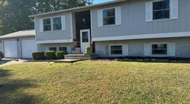 Photo of 417 N Marie Ct, Staunton, IL 62088