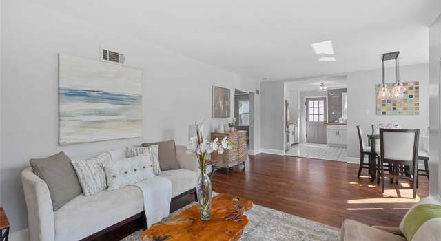 Photo of 531 Goethe Ave, St Louis, MO 63122