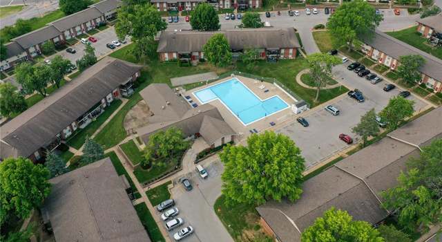 Photo of 9012 Villaridge Ct Unit E, St Louis, MO 63123
